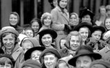 WW2 Evacuees arriving by Train Backdrop